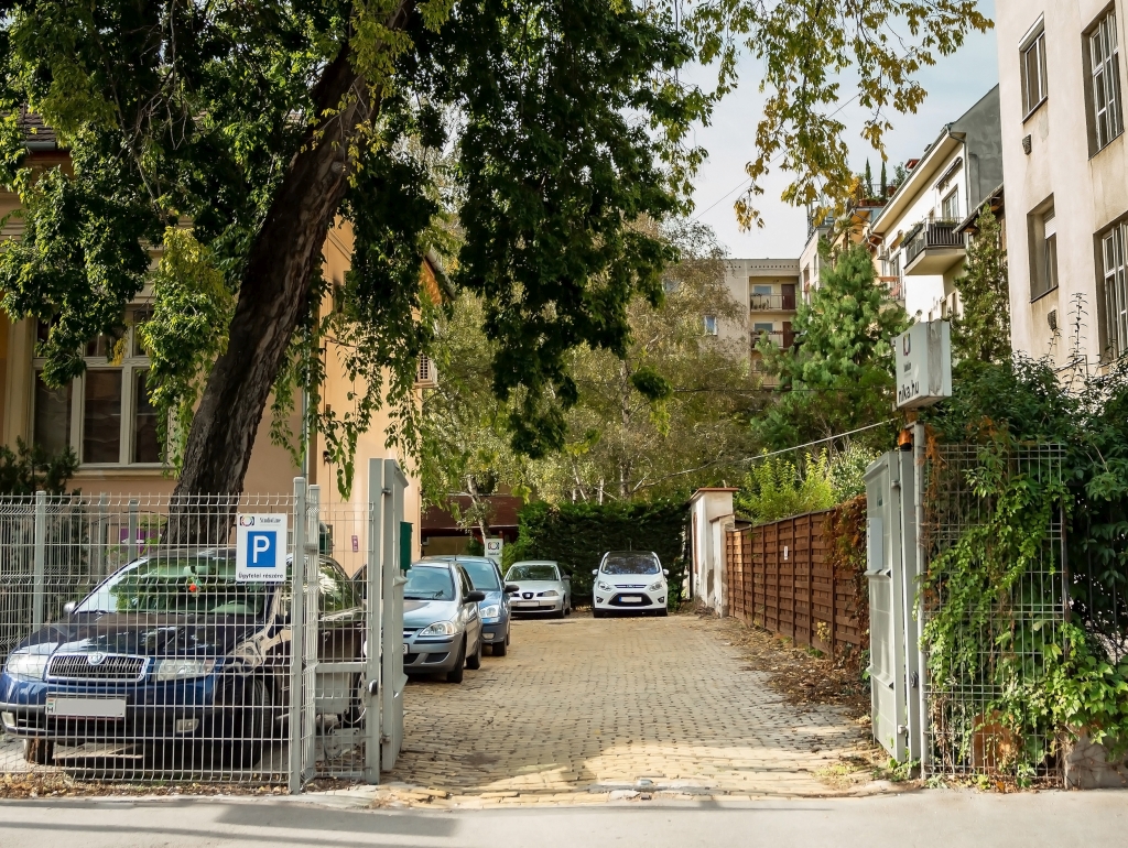 StudioLine parkoló